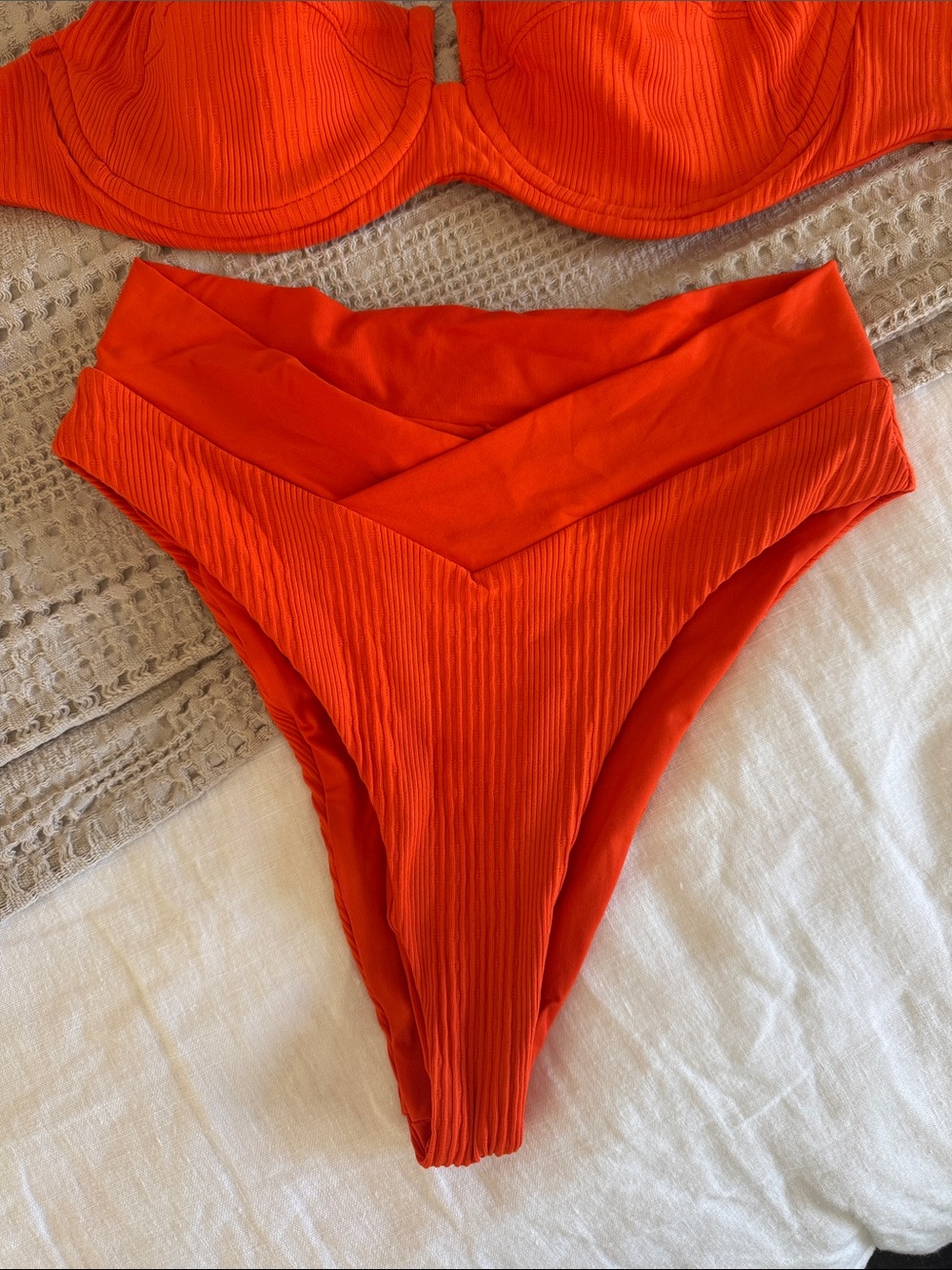l*space Orange Ribbed Underwire Bikini Set - Picture 2 of 8